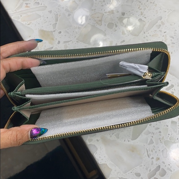 ❌SOLD❌Micheal kors Moss Sierra handbag and wallet - Picture 3 of 7